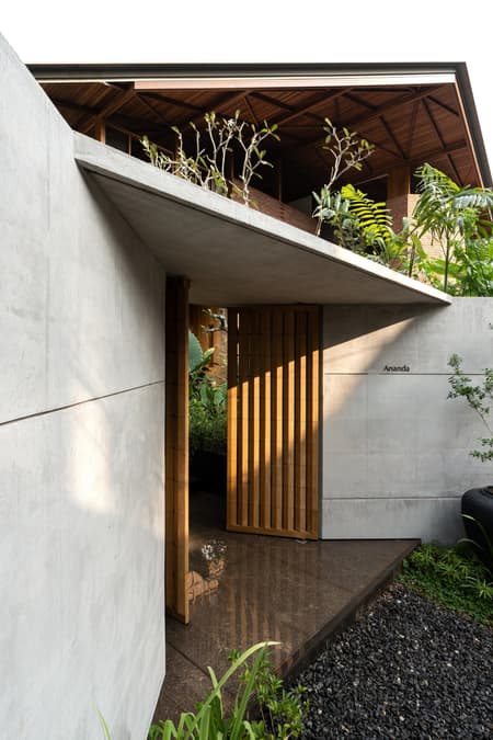 Ananda House